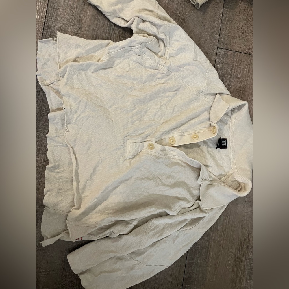 urban outfitters quarter button top